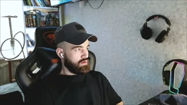  Mostly  online show from April 14, 2026, 3:39 pm