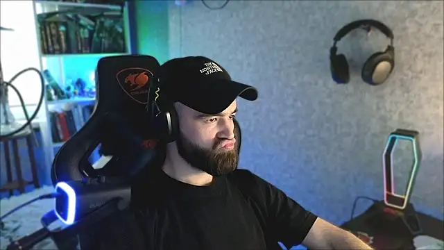  Mostly  online show from March 6, 2026, 3:07 pm