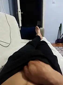 Snapshot of onurcannnnnnmmms chatting on February 13, 2026, 7:03 pm onurcannnnnnmmms online show from February 13, 2026, 7:03 pm