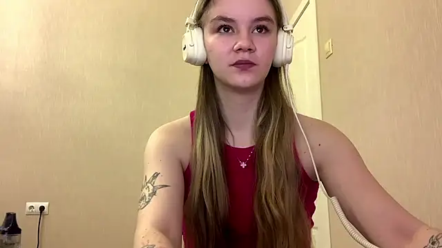 Snapshot of AgnesShy_ chatting on February 26, 2026, 7:41 am AgnesShy online show from February 26, 2026, 7:41 am