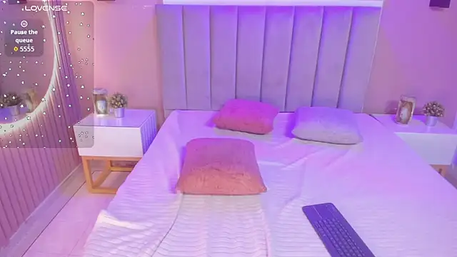  Kailythompson online show from March 6, 2026, 7:53 pm