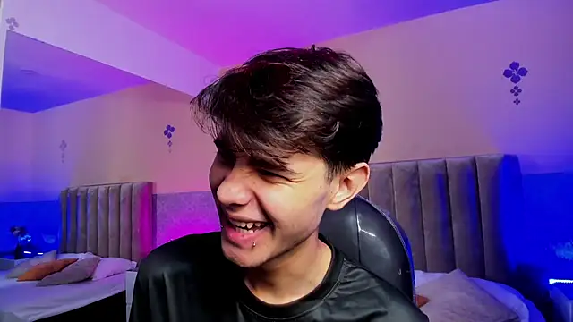 Derek Sinn online show from April 12, 2026, 1:03 pm