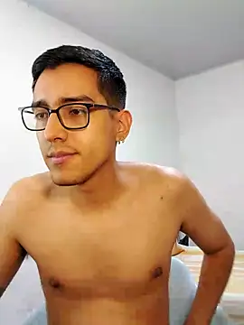 Snapshot of NickFin chatting on February 24, 2026, 10:10 pm NickFin online show from February 24, 2026, 10:10 pm