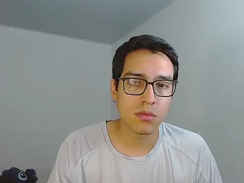 Snapshot of NickFin chatting on July 3, 2026, 3:46 am NickFin online show from July 3, 2026, 3:46 am