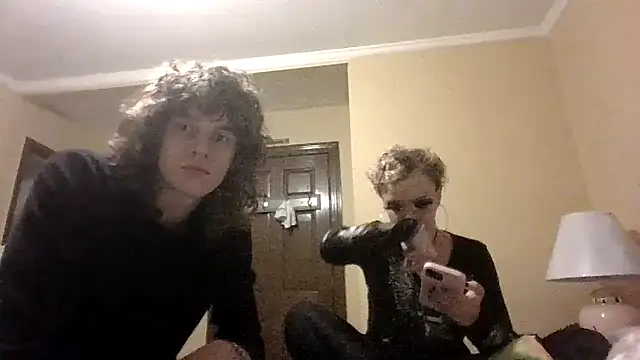 emoprincessxD online show from April 7, 2026, 1:40 am