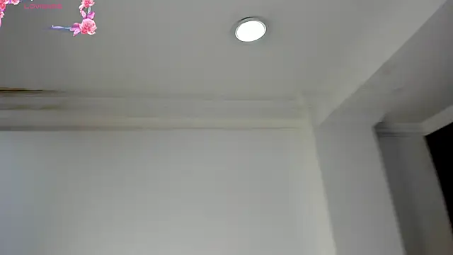 Snapshot of AngelinaAndAlejandra chatting on March 3, 2026, 5:36 am AngelinaAndAlejandra online show from March 3, 2026, 5:36 am