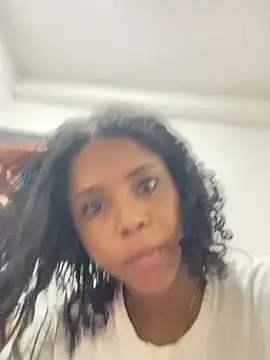 LIA PARKERR online show from February 21, 2026, 12:12 am