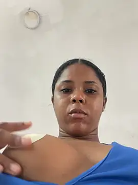 LIA PARKERR online show from March 25, 2026, 3:44 pm