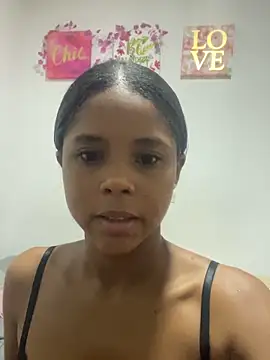 LIA PARKERR online show from February 11, 2026, 8:20 pm