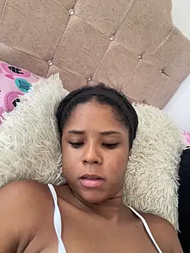 LIA PARKERR online show from February 27, 2026, 5:57 pm