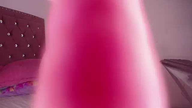 Snapshot of miafuegolatino chatting on March 2, 2026, 10:06 pm miafuegolatino online show from March 2, 2026, 10:06 pm