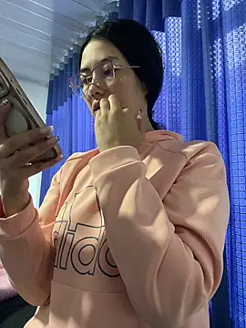 Tammy8 online show from April 9, 2026, 2:23 pm