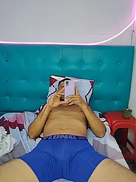 Snapshot of junior_men22 chatting on February 21, 2026, 12:40 pm junior men22 online show from February 21, 2026, 12:40 pm