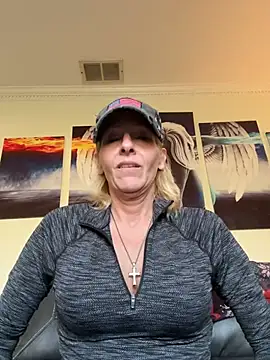 Snapshot of FireAfterDark chatting on April 11, 2026, 11:19 pm FireAfterDark online show from April 11, 2026, 11:19 pm