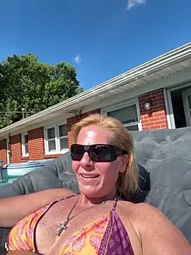 Snapshot of FireAfterDark chatting on June 19, 2026, 8:47 pm FireAfterDark online show from June 19, 2026, 8:47 pm