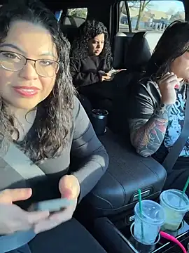 Snapshot of KittyTatts chatting on February 6, 2026, 10:06 pm KittyTatts online show from February 6, 2026, 10:06 pm