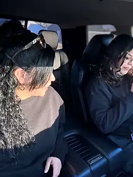 Snapshot of KittyTatts chatting on February 5, 2026, 10:49 pm KittyTatts online show from February 5, 2026, 10:49 pm