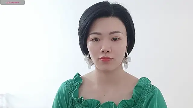 Snapshot of Nikishine chatting on June 5, 2026, 3:33 am Nikishine online show from June 5, 2026, 3:33 am