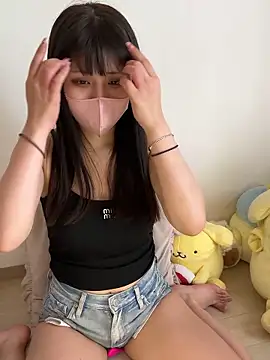 Snapshot of Mitsuki__jp chatting on April 16, 2026, 2:01 am Mitsuki jp online show from April 16, 2026, 2:01 am