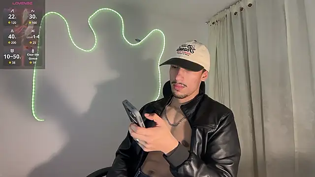 rafael stone11 online show from March 19, 2026, 12:54 am