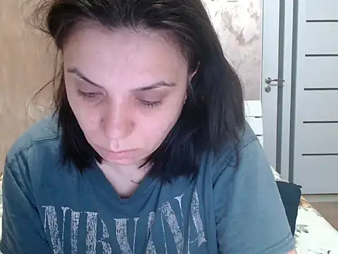 LorraGrey online show from April 7, 2026, 3:30 am