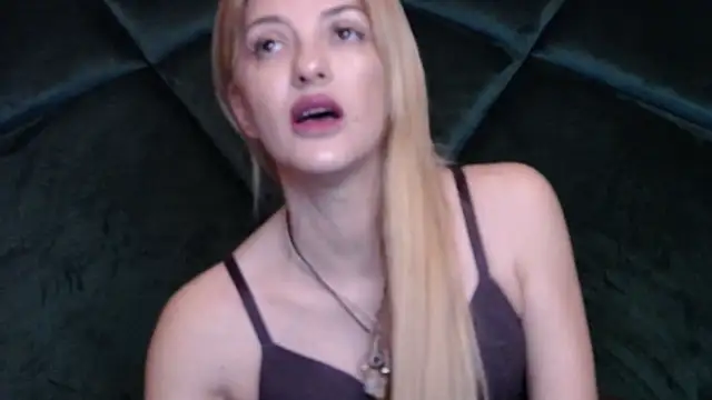 LannaQuinn online show from March 23, 2026, 3:50 am