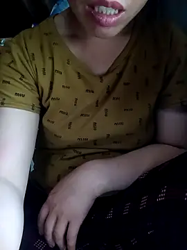 Snapshot of hot-luna- chatting on April 13, 2026, 10:08 am hot-luna- online show from April 13, 2026, 10:08 am