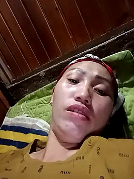 Snapshot of hot-luna- chatting on April 3, 2026, 1:50 pm hot-luna- online show from April 3, 2026, 1:50 pm