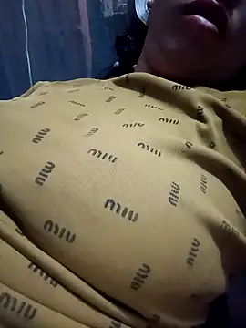 Snapshot of hot-luna- chatting on April 13, 2026, 10:14 pm hot-luna- online show from April 13, 2026, 10:14 pm