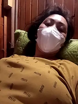 Snapshot of hot-luna- chatting on April 4, 2026, 10:05 pm hot-luna- online show from April 4, 2026, 10:05 pm