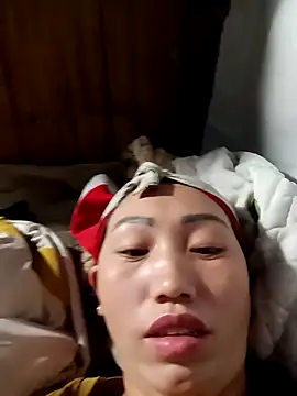 hot-luna- online show from February 4, 2026, 7:31 pm