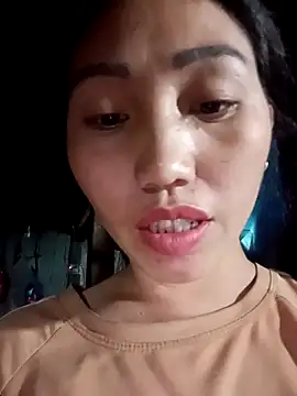 hot-luna- online show from February 28, 2026, 1:11 pm