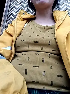 Snapshot of hot-luna- chatting on March 4, 2026, 9:06 am hot-luna- online show from March 4, 2026, 9:06 am