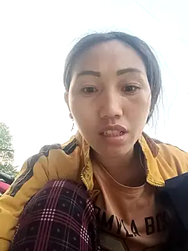 Snapshot of hot-luna- chatting on March 26, 2026, 10:57 am hot-luna- online show from March 26, 2026, 10:57 am