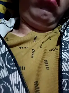 hot-luna- online show from February 17, 2026, 11:13 pm