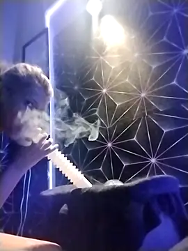 amairany27 online show from March 4, 2026, 6:37 pm