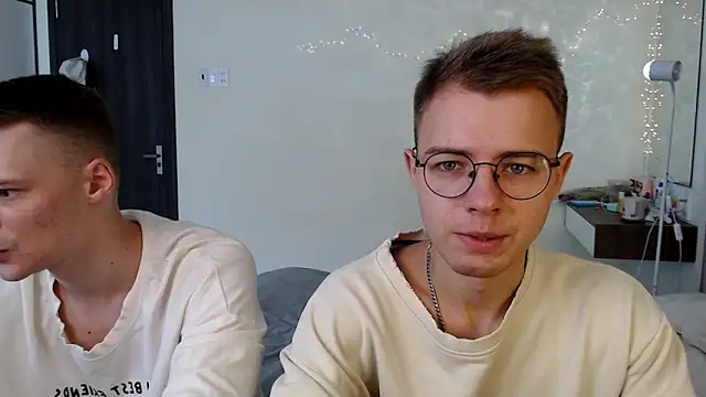 NikiKerryCum online show from June 12, 2026, 3:48 am