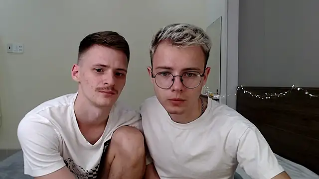 NikiKerryCum online show from February 5, 2026, 2:57 pm