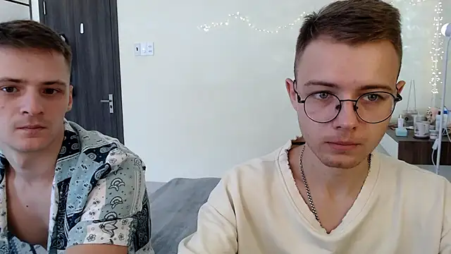 NikiKerryCum online show from July 4, 2026, 3:35 am