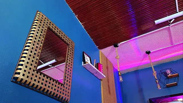 Ladyy brownn online show from February 13, 2026, 11:43 am