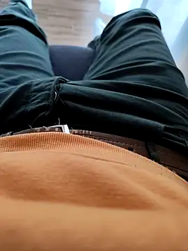 Snapshot of latya111 chatting on February 16, 2026, 1:32 pm latya111 online show from February 16, 2026, 1:32 pm