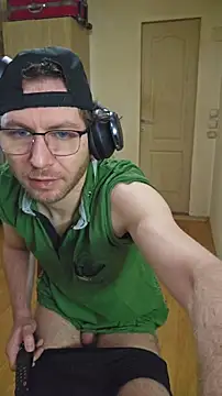 Snapshot of MagnificoSexy-boy-hot-93 chatting on February 6, 2026, 12:01 pm MagnificoSexy-boy-hot-93 online show from February 6, 2026, 12:01 pm