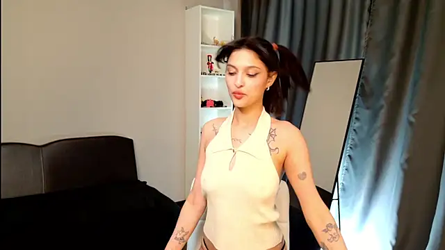 Eva Sterling  online show from January 31, 2026, 11:47 pm