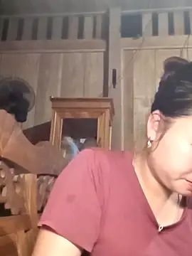 Snapshot of emlylyxinh chatting on February 25, 2026, 7:25 pm emlylyxinh online show from February 25, 2026, 7:25 pm