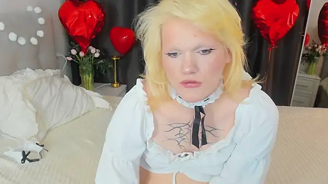 Lollita Morgan online show from February 15, 2026, 7:51 am