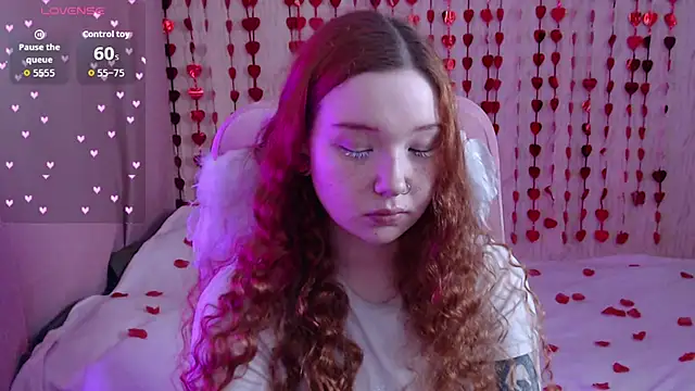 Snapshot of idaredfoxx chatting on February 14, 2026, 3:56 pm idaredfoxx online show from February 14, 2026, 3:56 pm