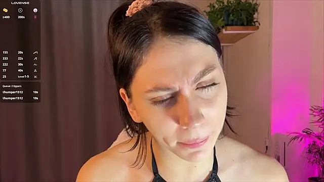 Snapshot of lunawho chatting on February 9, 2026, 3:04 am lunawho online show from February 9, 2026, 3:04 am