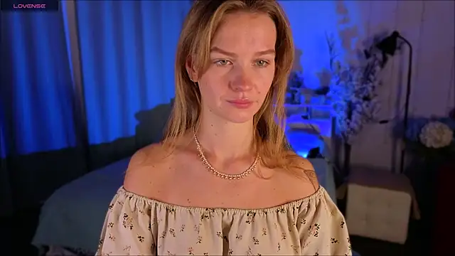 Snapshot of Crystal_Kris chatting on February 26, 2026, 5:40 am Crystal Kris online show from February 26, 2026, 5:40 am