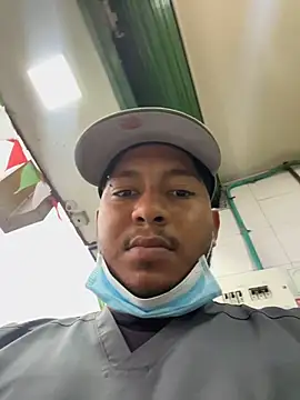 Snapshot of Danny_black11 chatting on March 6, 2026, 10:05 pm Danny black11 online show from March 6, 2026, 10:05 pm