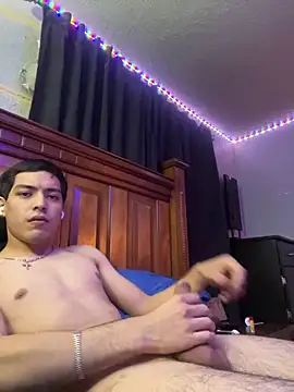 Tupapi696969q online show from April 5, 2026, 5:14 am